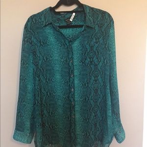 Fabulous teal python top by Moda Intl!